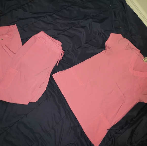 Scrub set - Picture 2 of 5